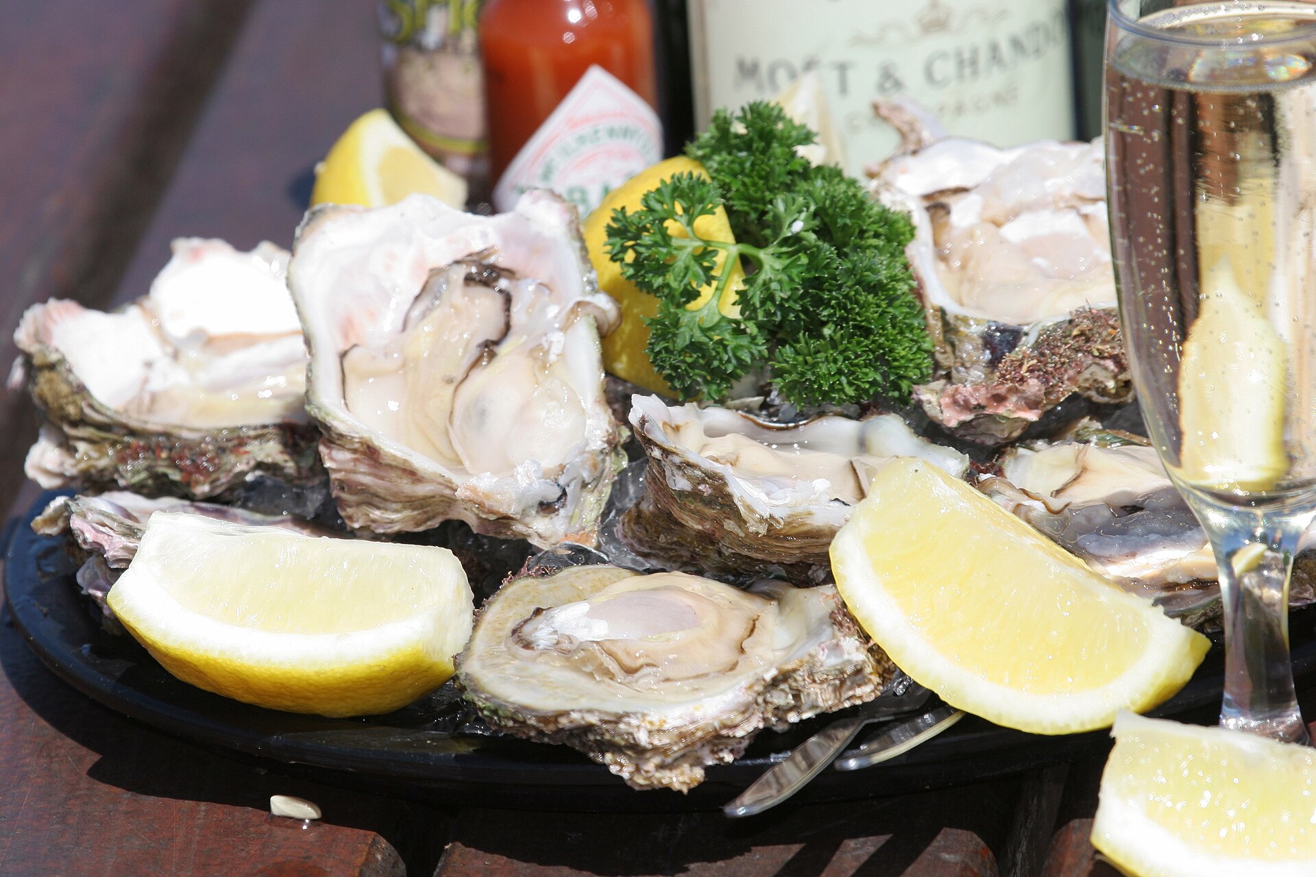 Knysna oysters plate